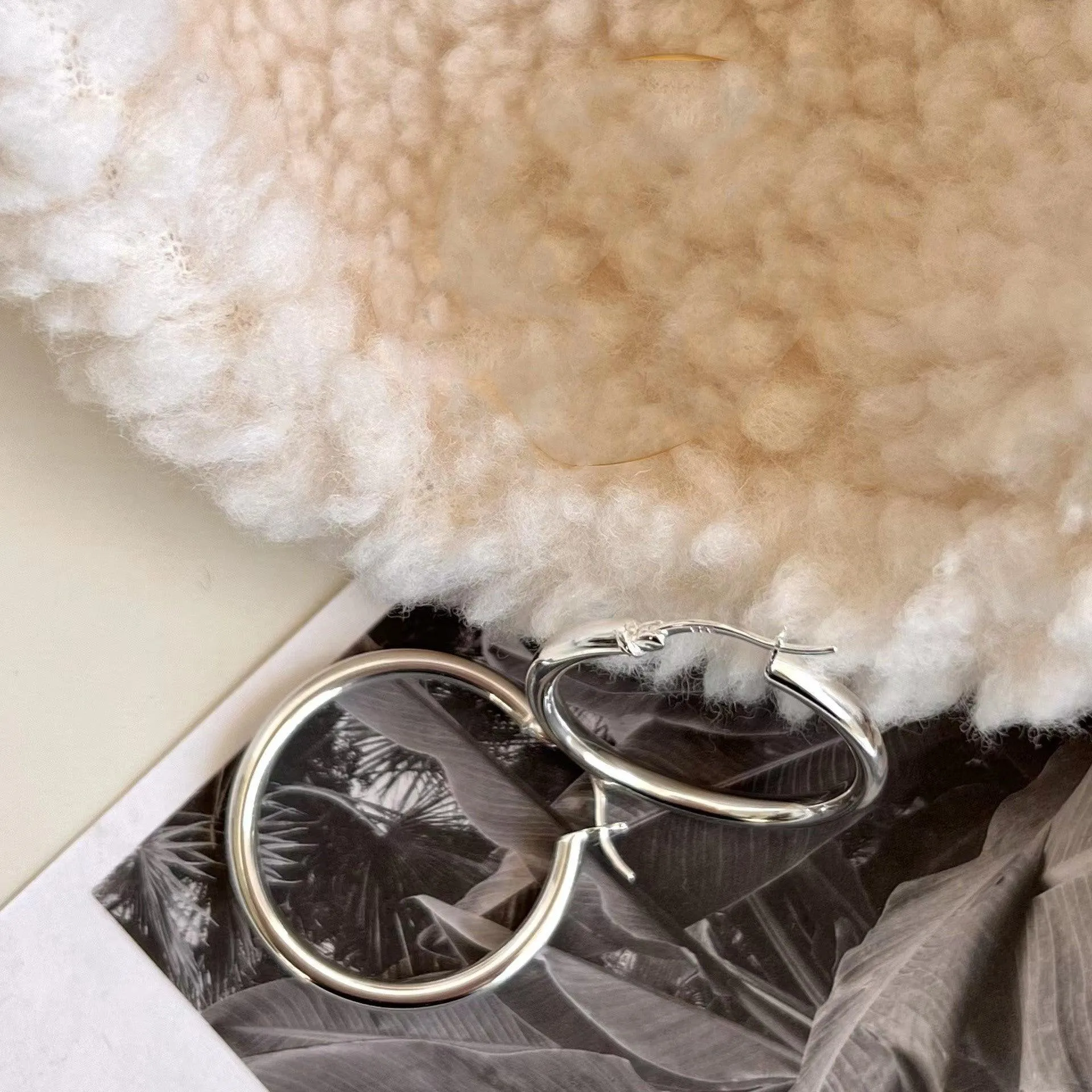 Silver Classic Versatile Glossy Earring Diameter